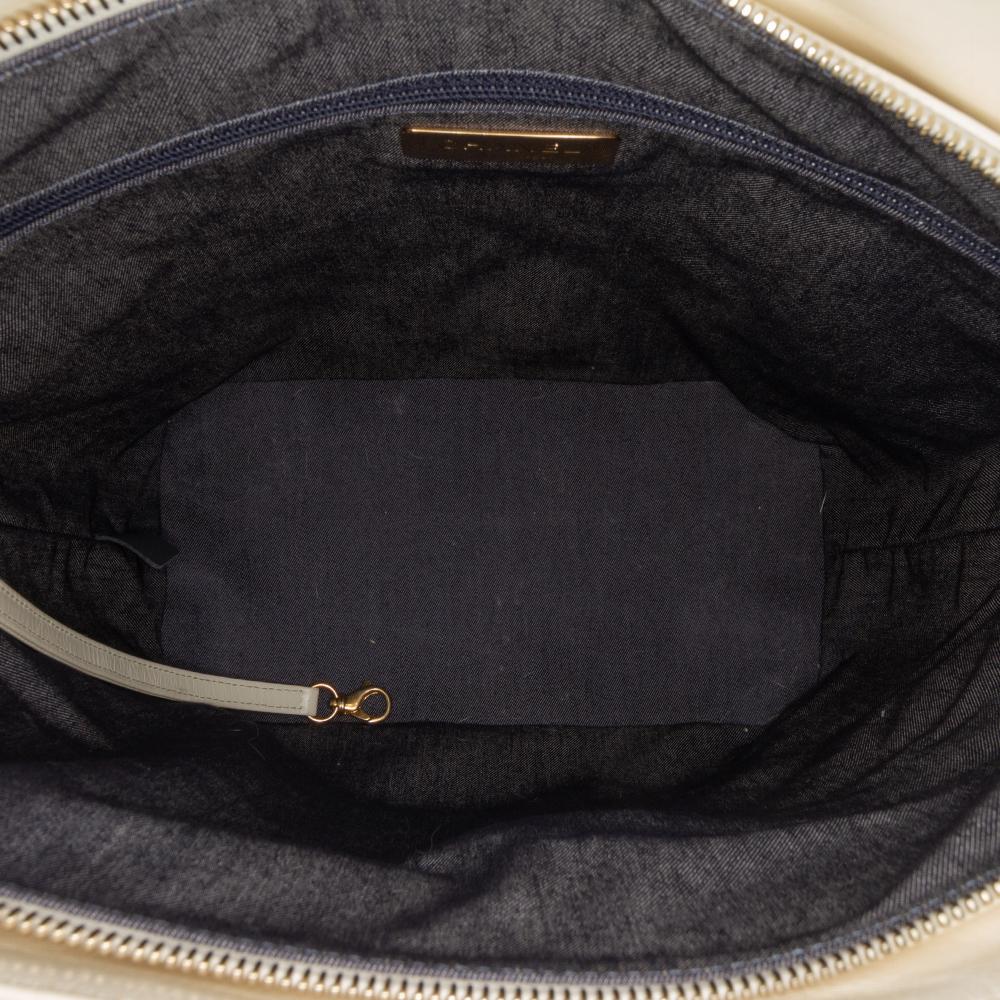 Chanel B Chanel White Ivory Calf Leather Crumpled skin En Vogue Rope Satchel Italy