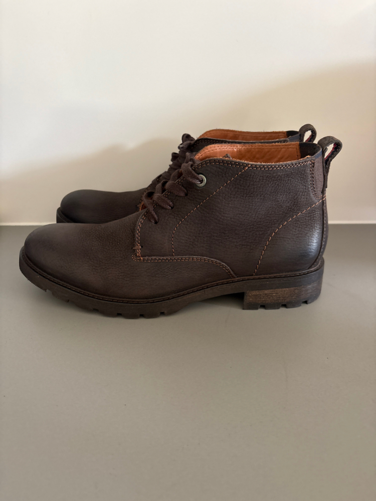 Tommy Hilfiger Notched boots