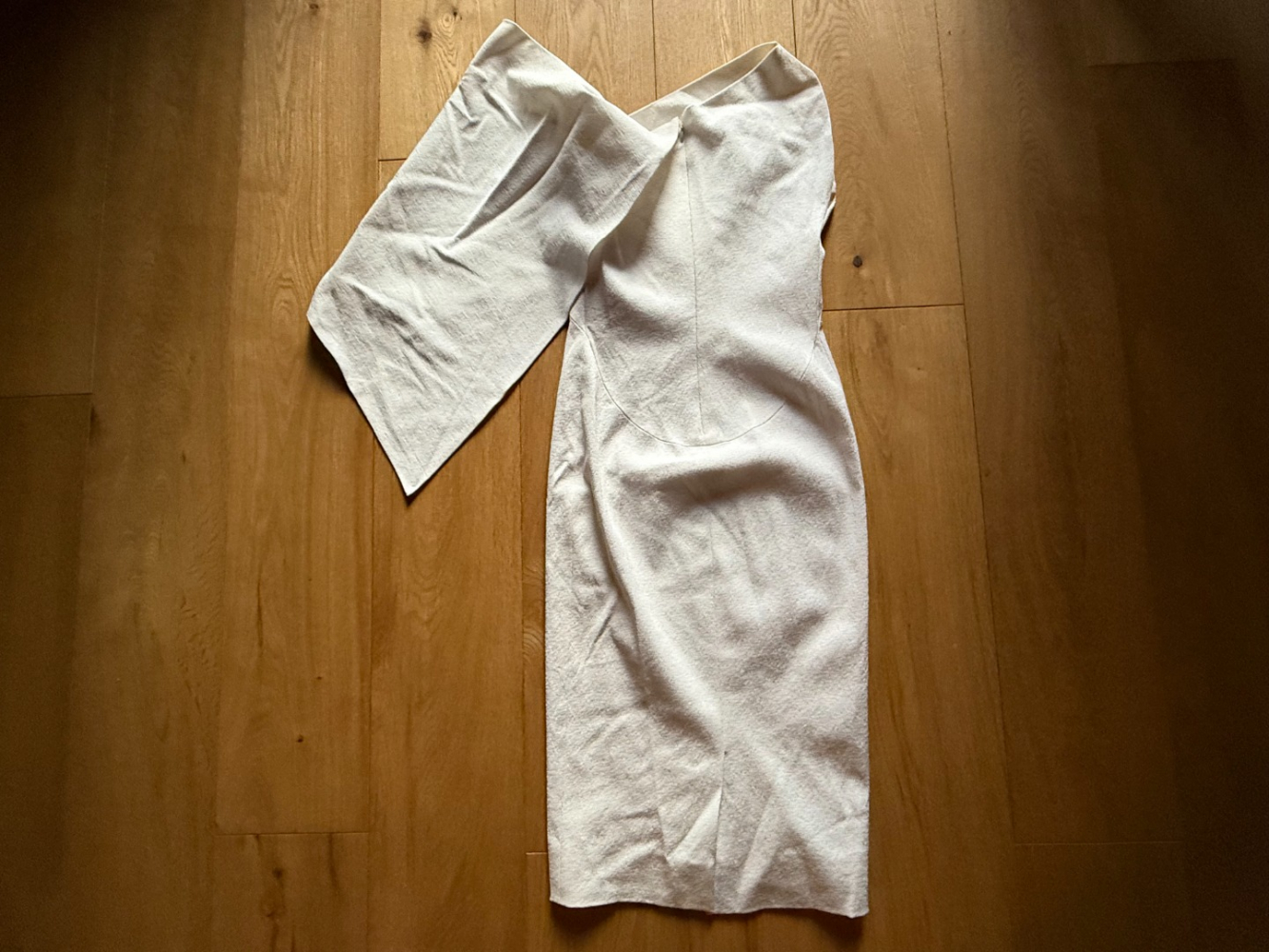 Tom Ford Incroyable robe à épaulettes à capuchon