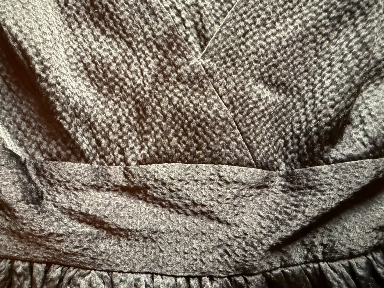 Balenciaga Adorable, amusante et flottante petite robe en soie