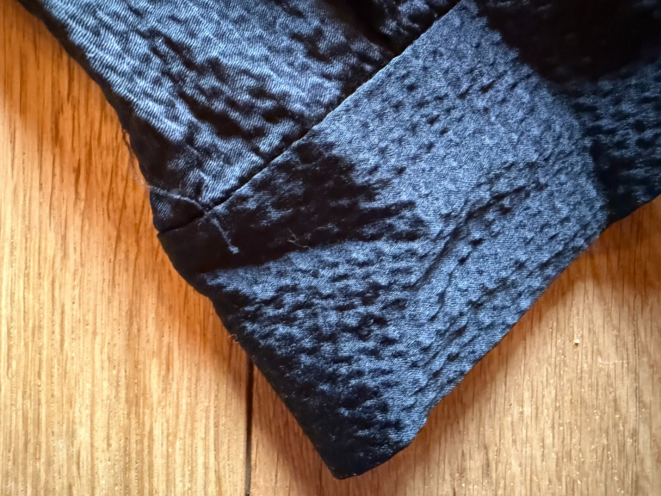 Balenciaga Adorable, amusante et flottante petite robe en soie