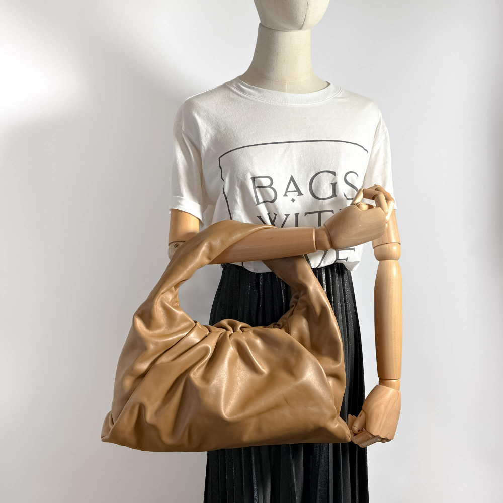 Bottega Veneta The Pouch Large Leather Hobo Bag Brown