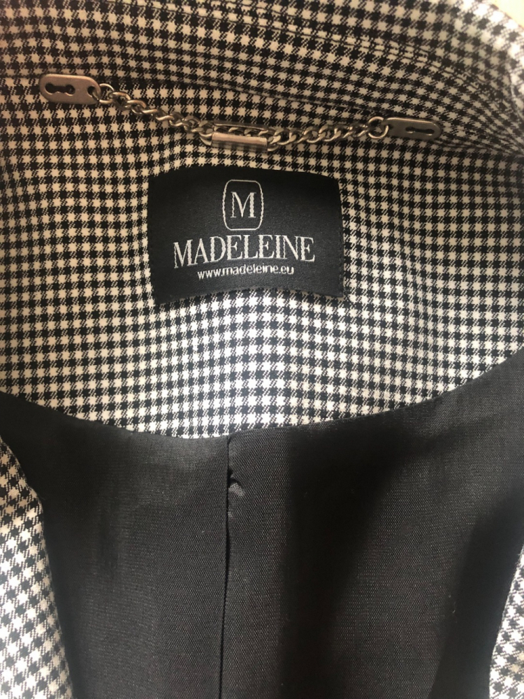 Madeleine Blazer