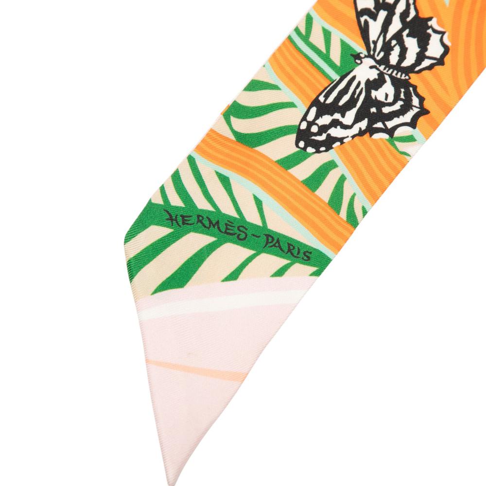 Hermès B Hermès Pink Light Pink Silk Fabric Jaguar Quetzal Twilly Scarf France