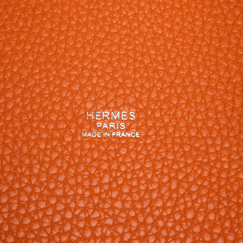 Hermès Picotin 22 Leather Lock Bucket Handbag Bicolor