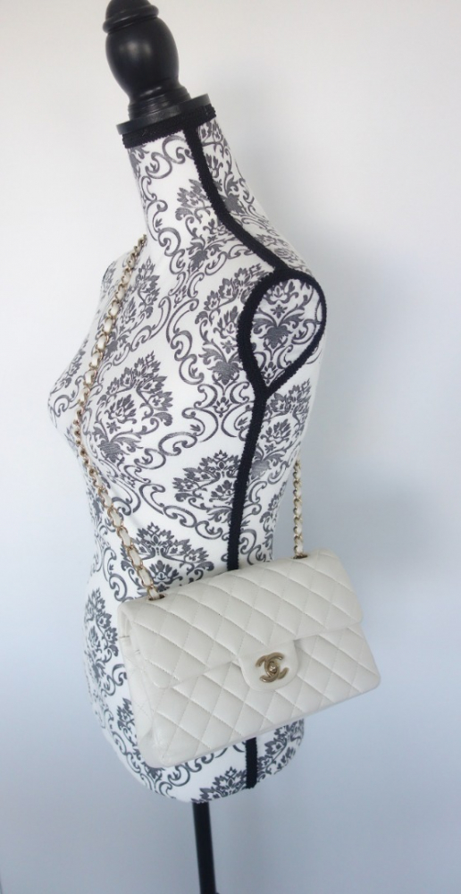 Chanel Classique 11.12 white bag