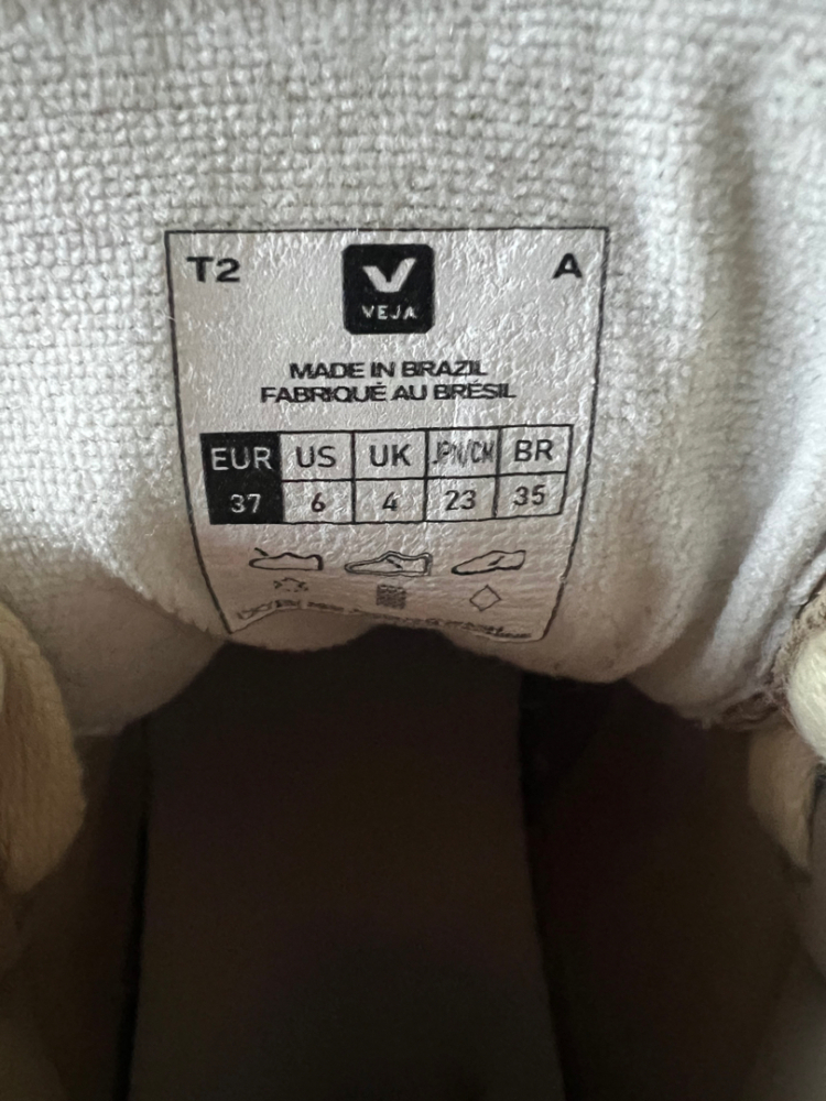 Veja High-top sneakers