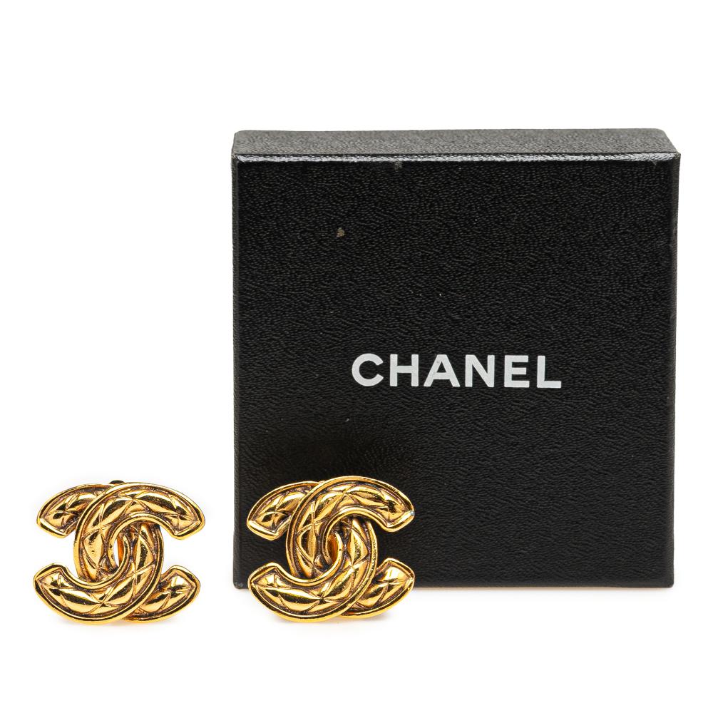 Chanel AB Chanel Gold Gold Plated Metal Quilted CC Clip On Earrings France