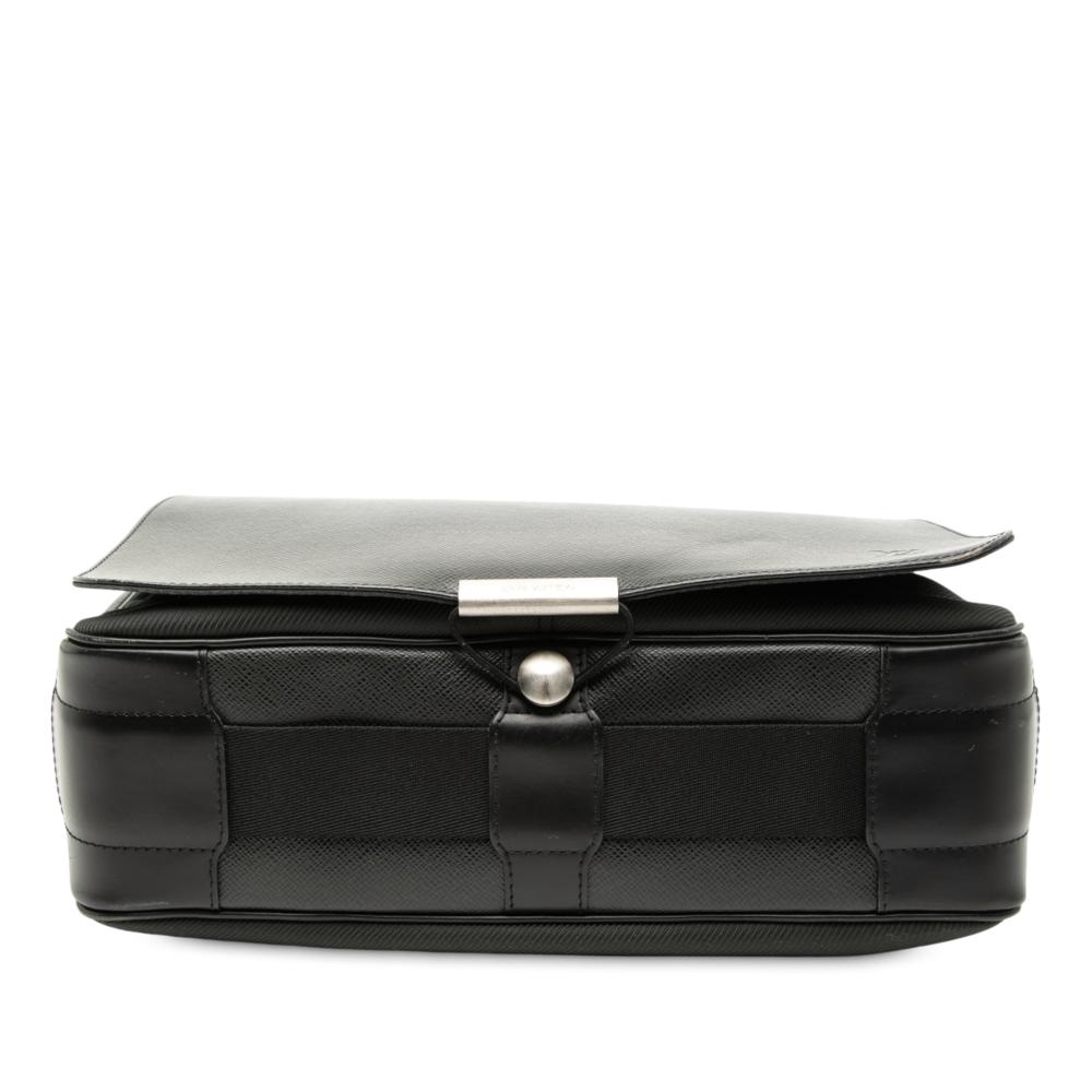 Louis Vuitton B Louis Vuitton Black Taiga Leather Leather Taiga Viktor France