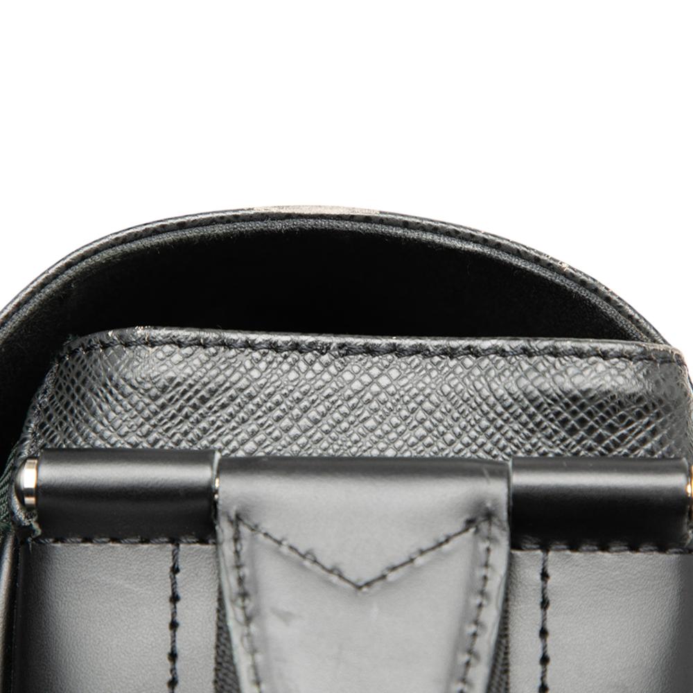Louis Vuitton B Louis Vuitton Black Taiga Leather Leather Taiga Viktor France