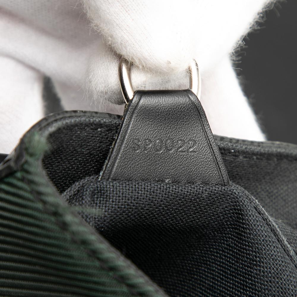 Louis Vuitton B Louis Vuitton Black Taiga Leather Leather Taiga Viktor France