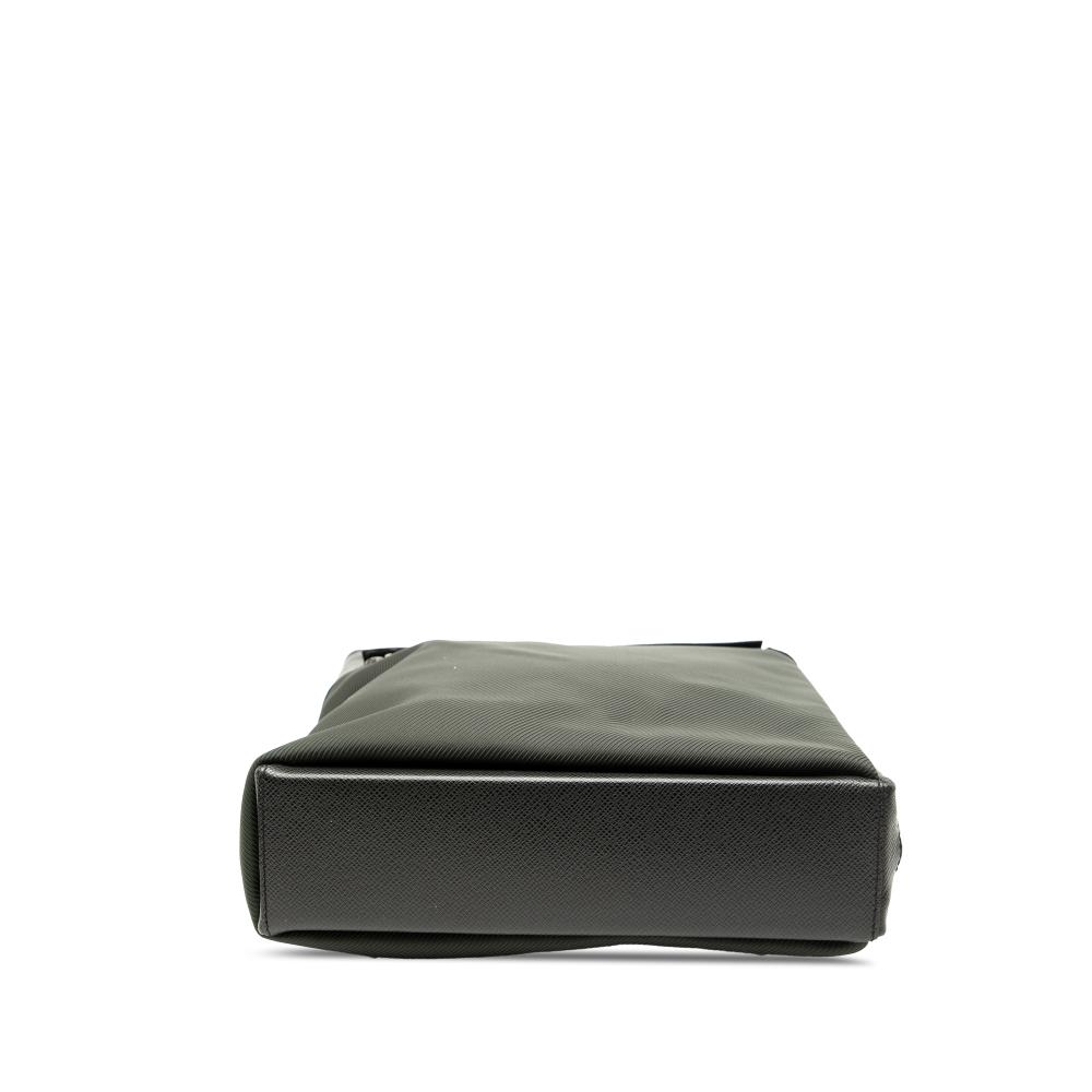 Louis Vuitton B Louis Vuitton Black Taiga Leather Leather Taiga Beluga France