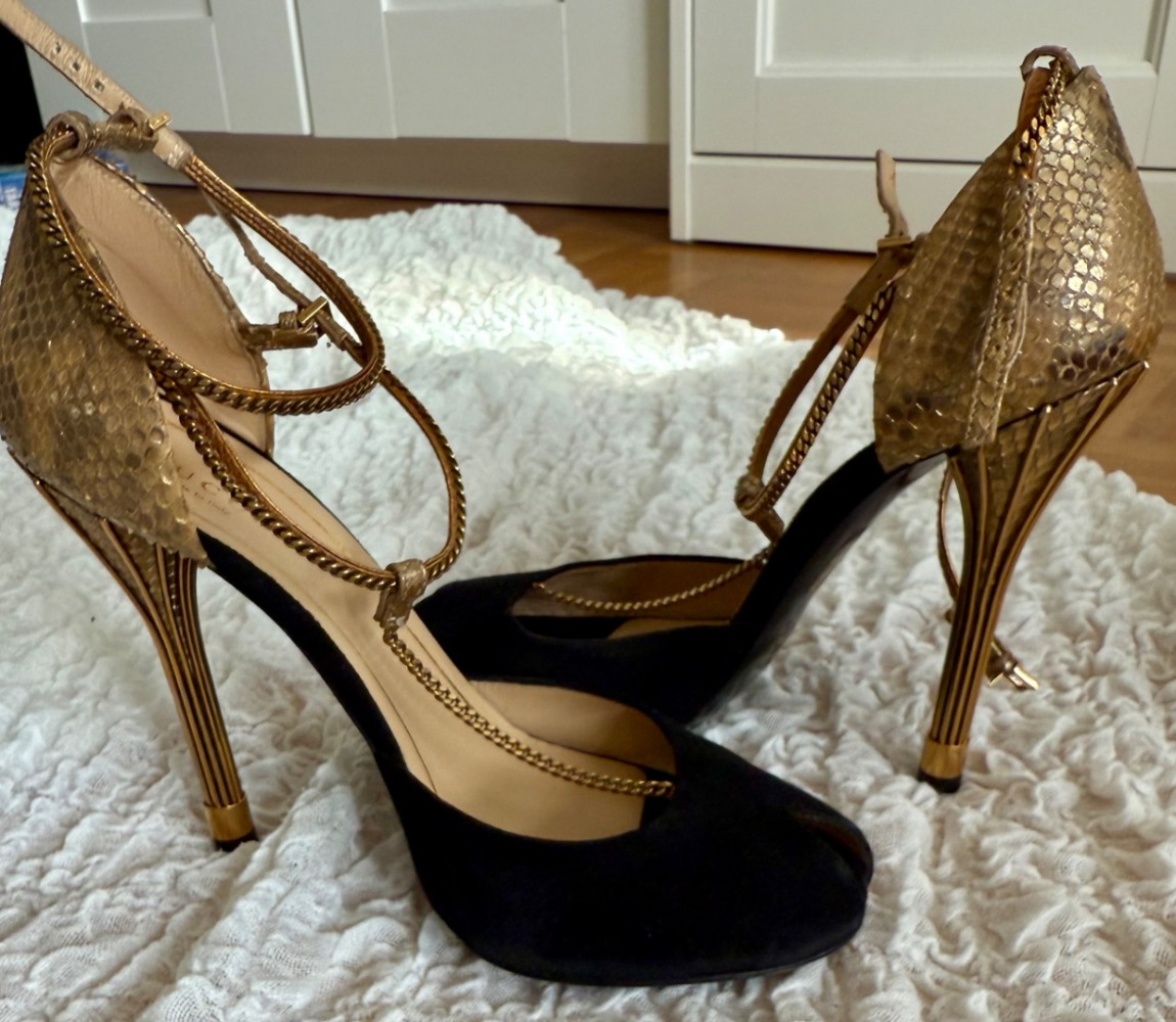 Gucci pumps