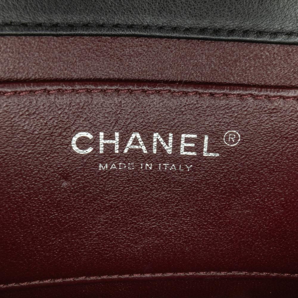 Chanel B Chanel Black Calf Leather Mini skin Propeller Flap Italy