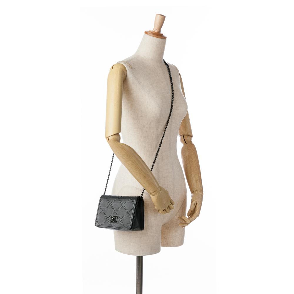 Chanel B Chanel Black Calf Leather Mini skin Propeller Flap Italy