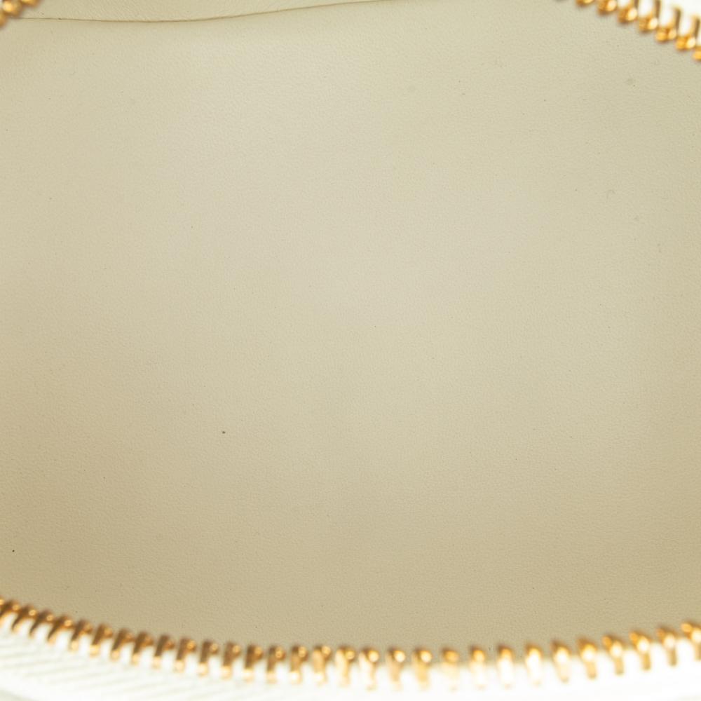 Chanel White Métiers d'Art CC Quilted Lambskin Box with Top Handle Bag France