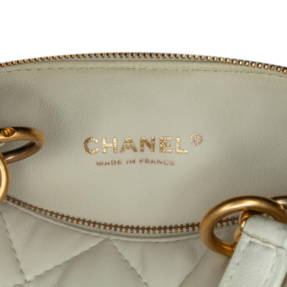 Chanel White Métiers d'Art CC Quilted Lambskin Box with Top Handle Bag France