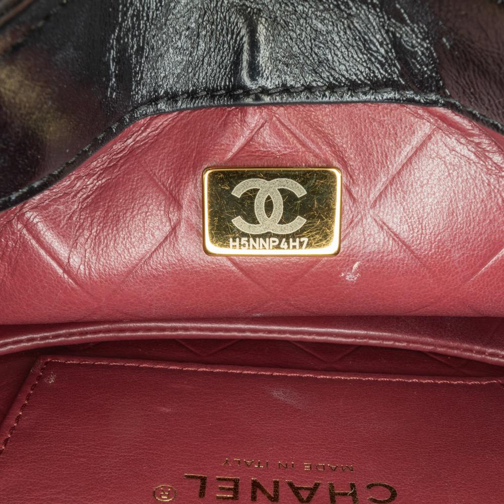 Chanel B Chanel Black Calf Leather CC Quilted skin Round Moon Messenger Flap Italy