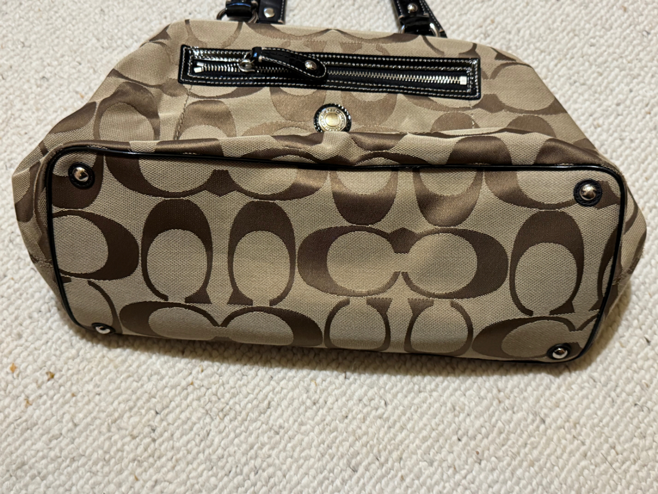 Coach Signature C Laura Kisslock Carryall
