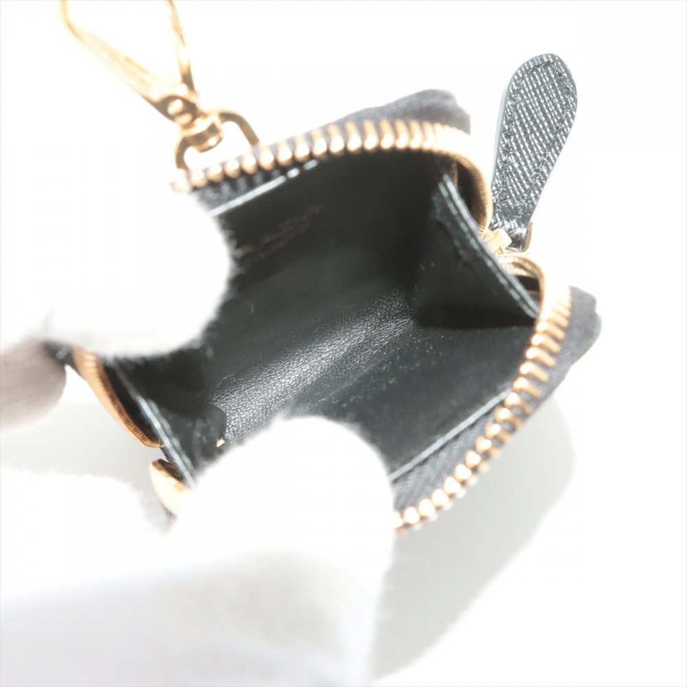 Prada Re-Edition 2005 Leather Pouch Crossbody Black