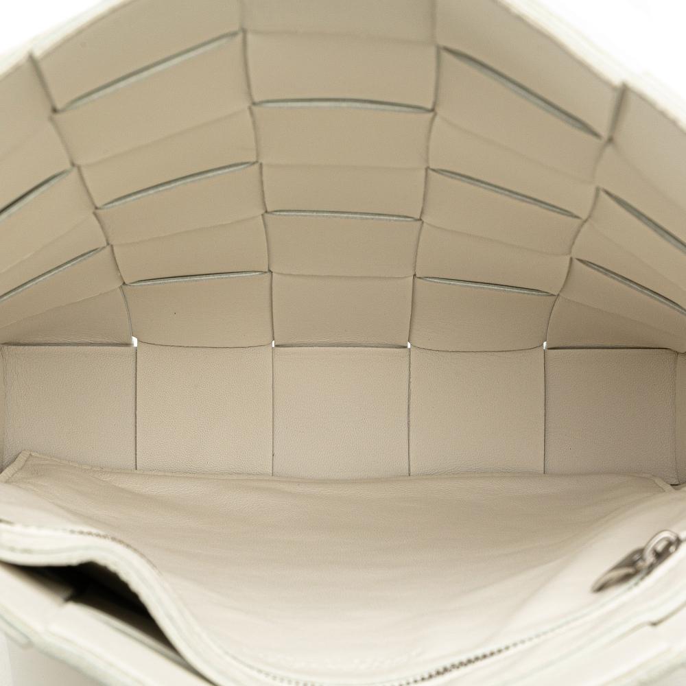 Bottega Veneta B Bottega Veneta White Nappa Leather Leather Nappa Intrecciato Cassette Messenger Italy
