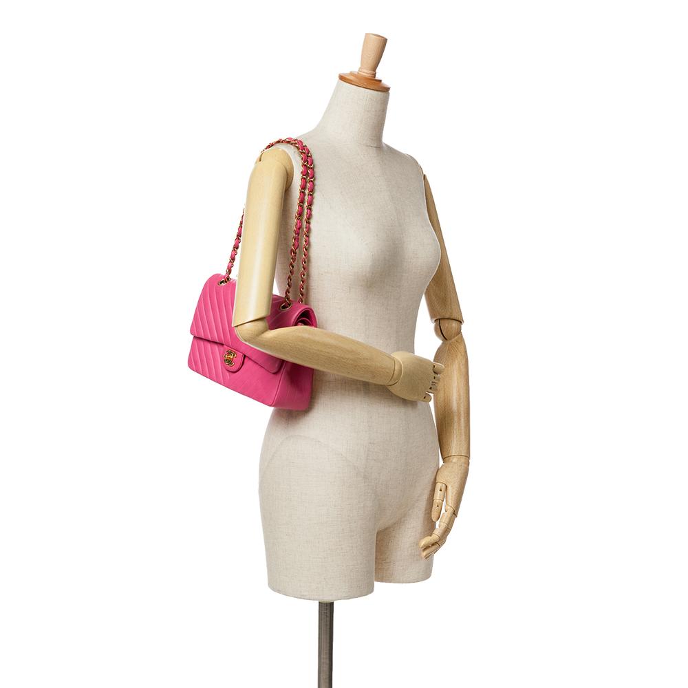 Chanel B Chanel Pink Blush Lambskin Leather Leather Medium Classic Chevron Lambskin Double Flap France