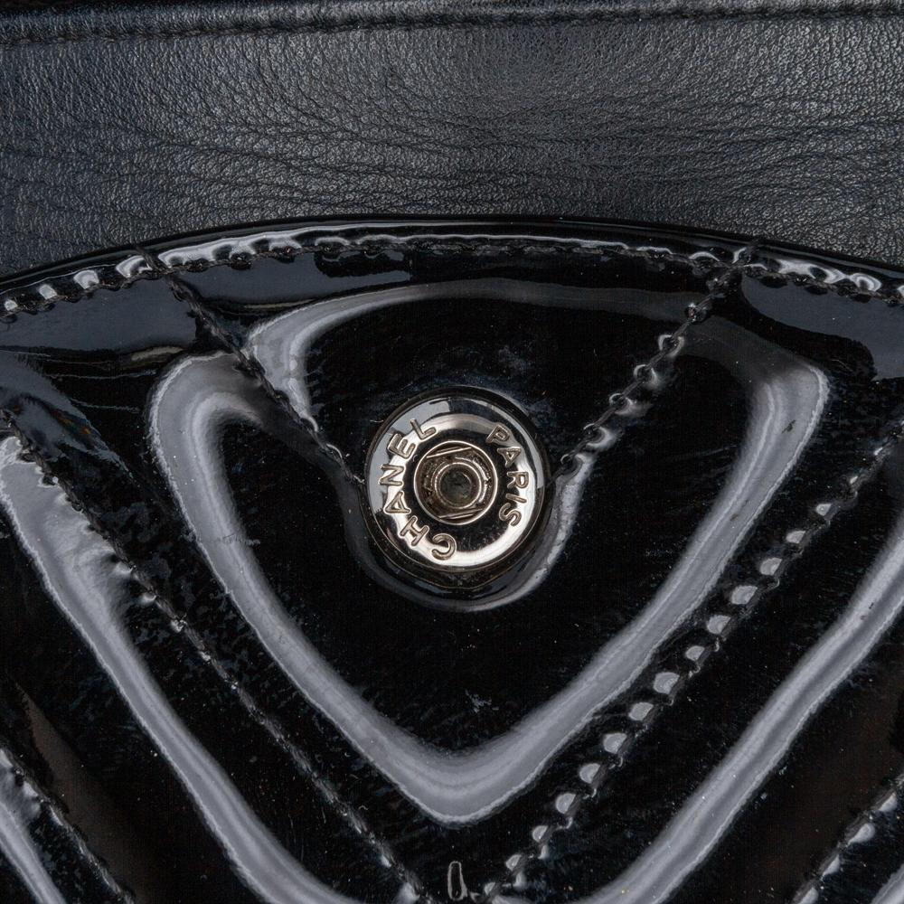 Chanel B Chanel Black Patent Leather Leather Medium Classic Chevron Patent Double Flap France