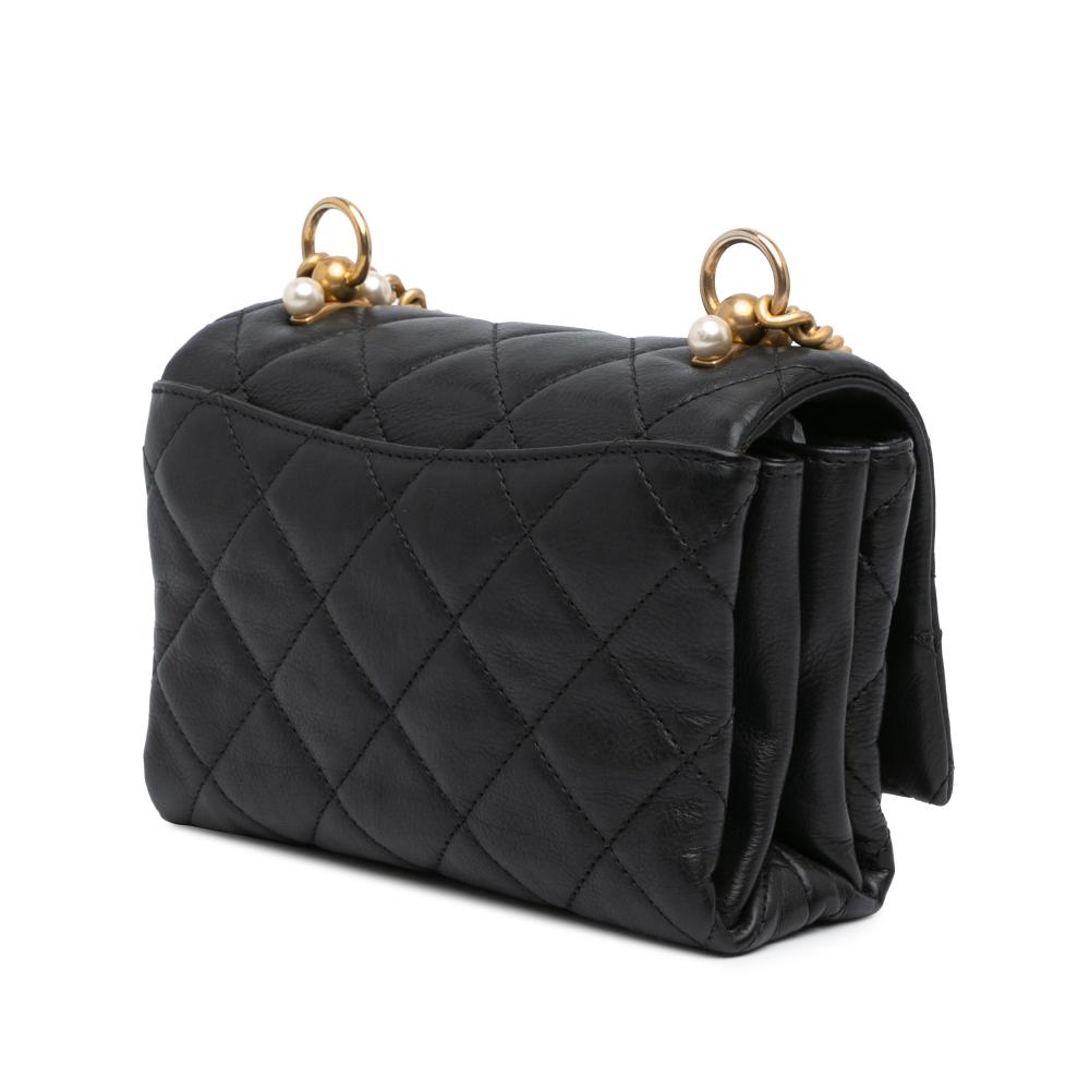 Chanel B Chanel Black Calf Leather Mini Quilted skin Pearl CC Accordion Flap Italy