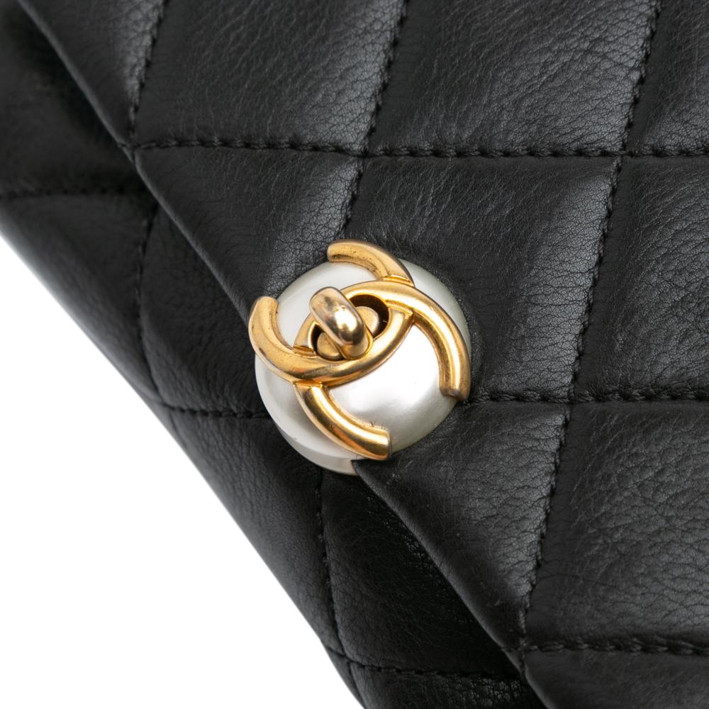 Chanel B Chanel Black Calf Leather Mini Quilted skin Pearl CC Accordion Flap Italy