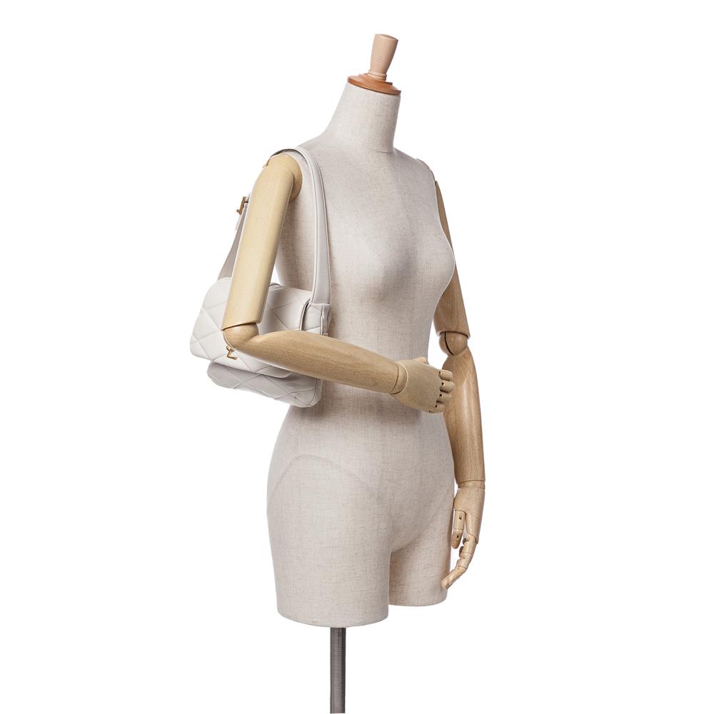 Saint Laurent B Saint Laurent White Lambskin Leather Leather Quilted Lambskin Le 57 Shoulder Bag Italy