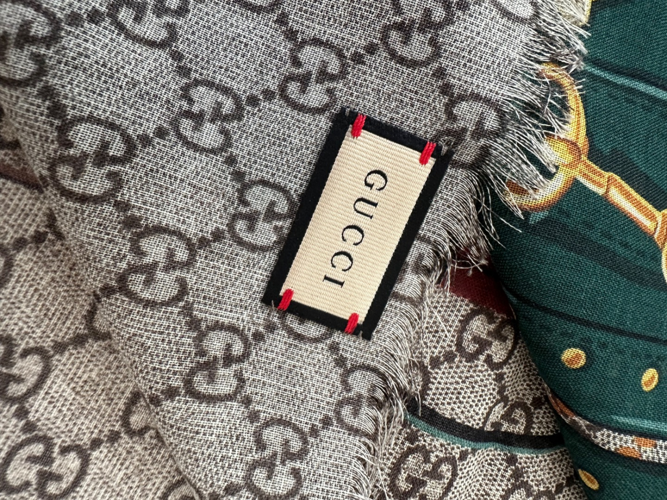 Gucci Foulard maxi