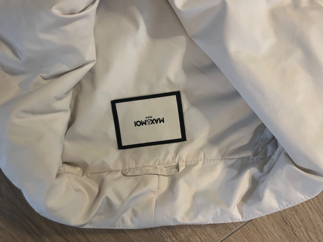 Max & Moi Weiße Jacke aus Mikrofaser und Wolle