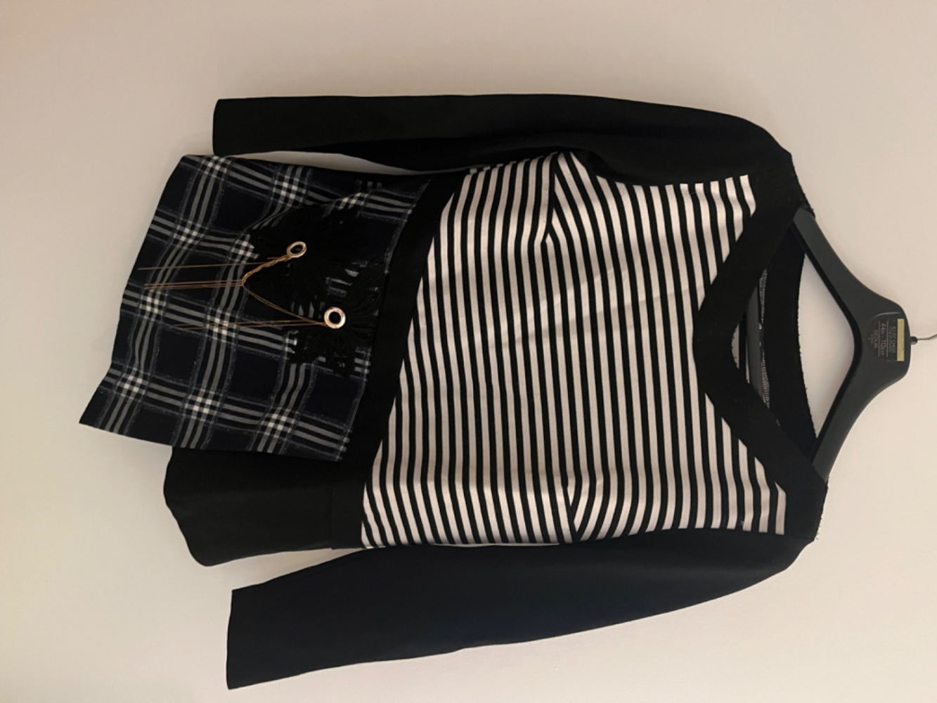 Bleu Blanc Rouge plaid-effect top