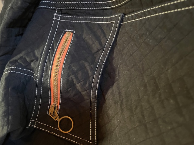 Cop.Copine Manteau noir moderne avec inscriptions