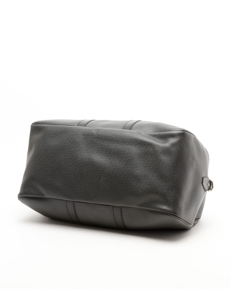 Louis Vuitton Taiga Kendall PM Weekend Bag