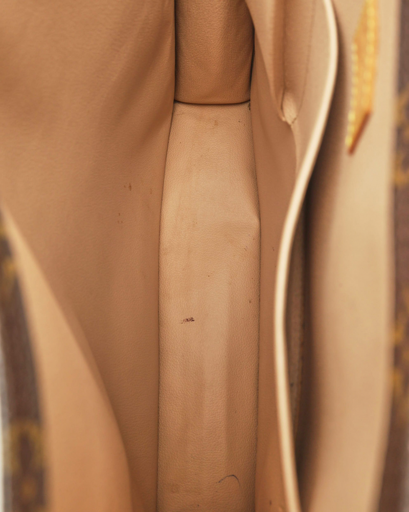 Louis Vuitton Monogram Sac Plat Bag