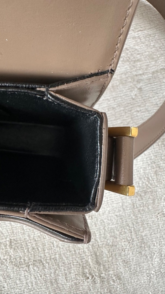 Saint Laurent Solferino Medium