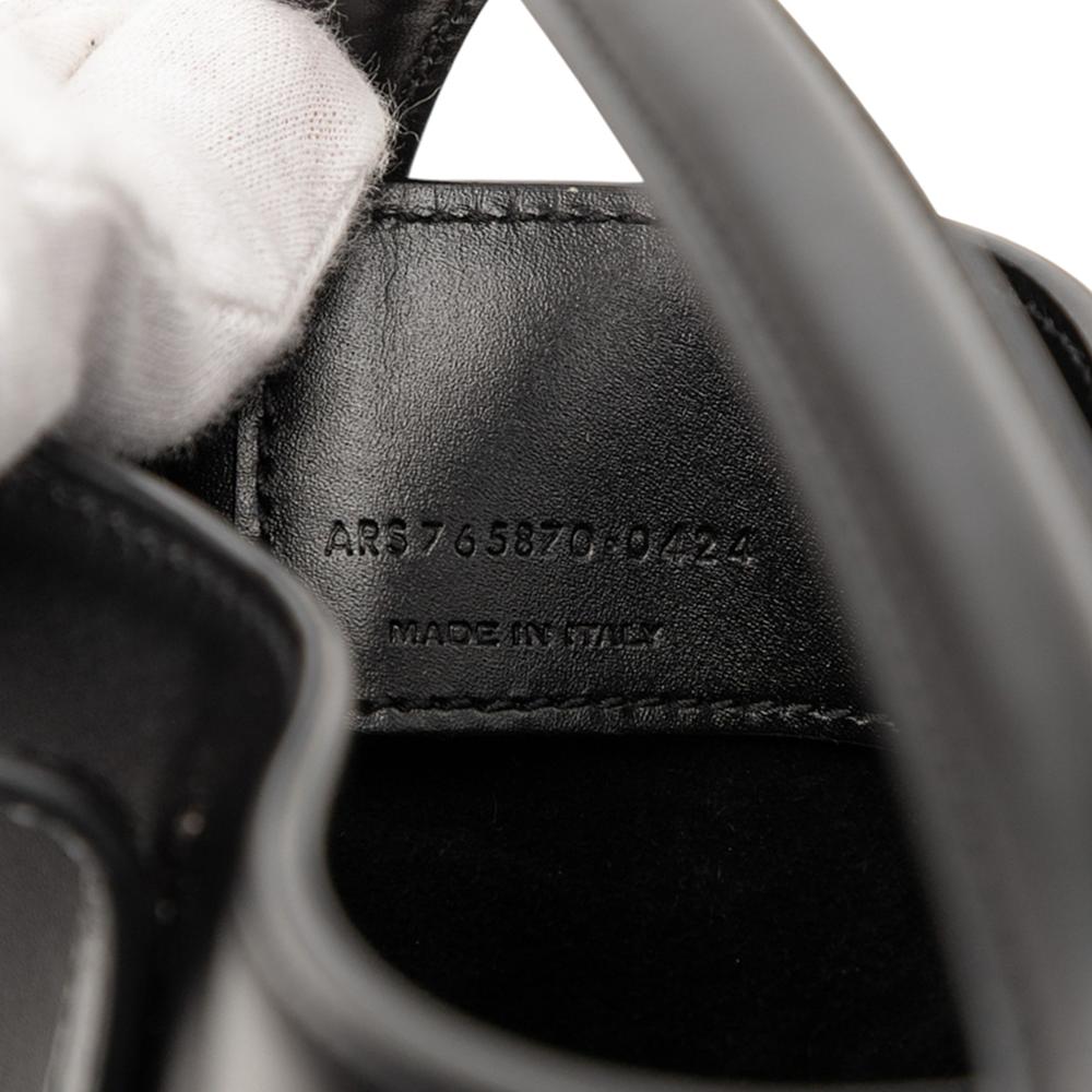 Saint Laurent B Saint Laurent Black Calf Leather Mini Shiny skin Le 37 Bucket Bag Italy