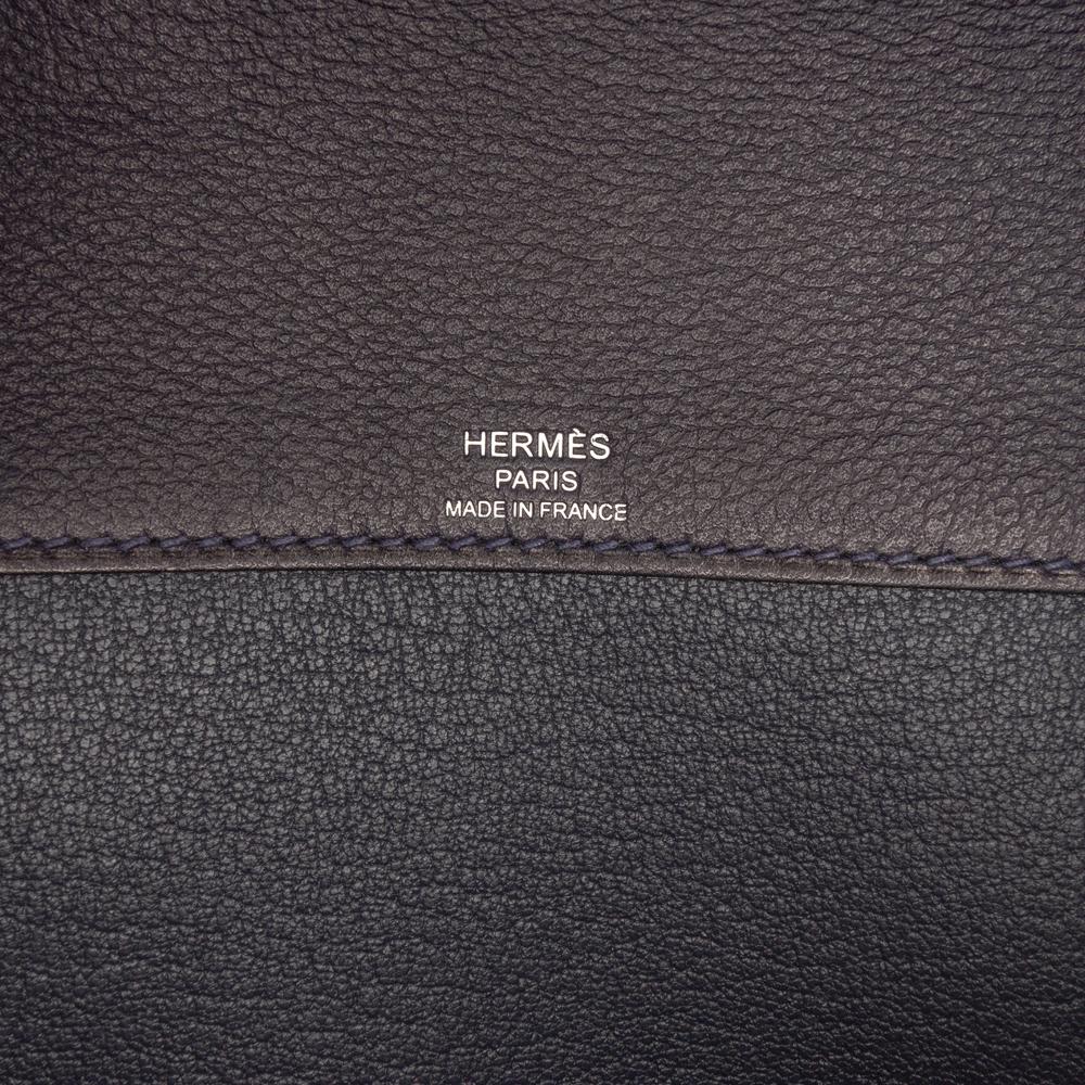 Hermès AB Hermès Blue Navy Calf Leather Evergrain Kelly Depeches Pouch 25 France