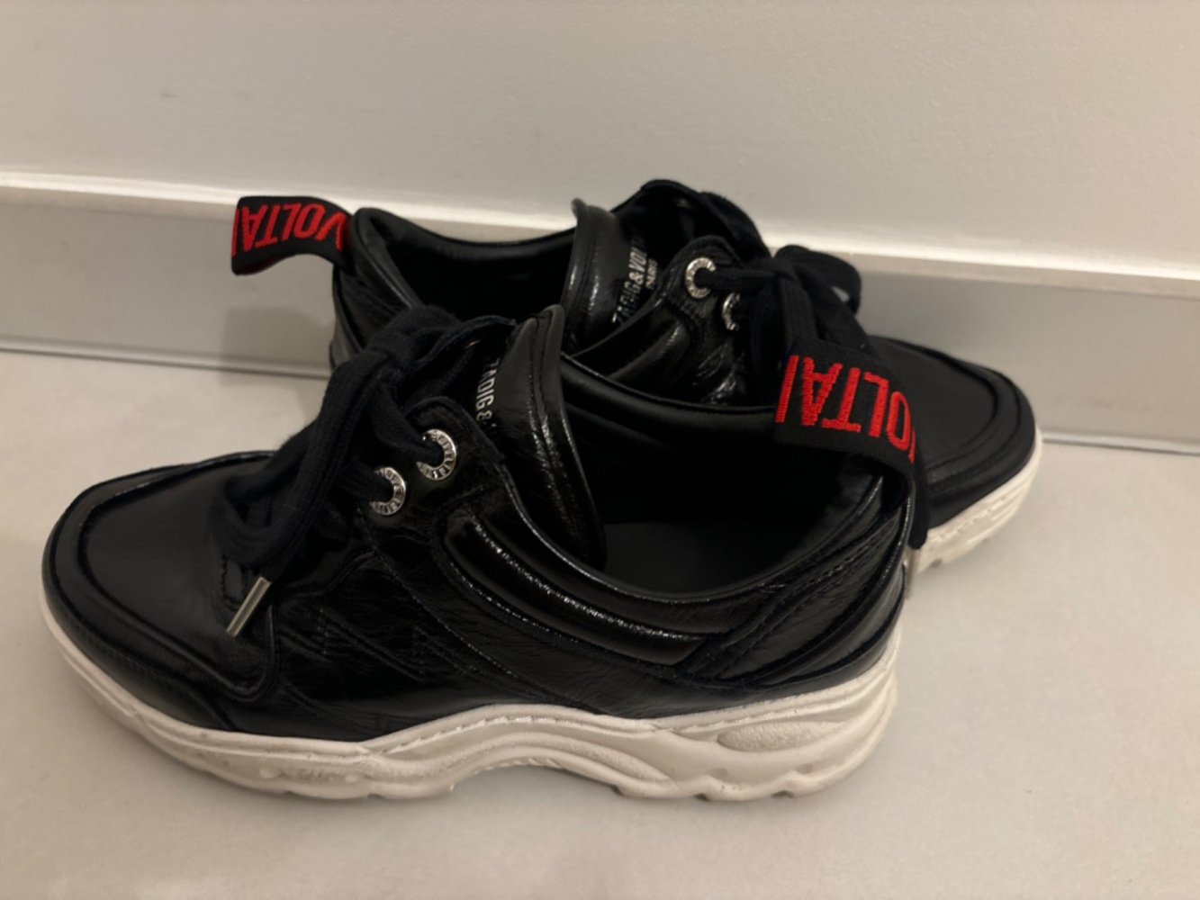 Zadig & Voltaire Sneakers aus Lackleder