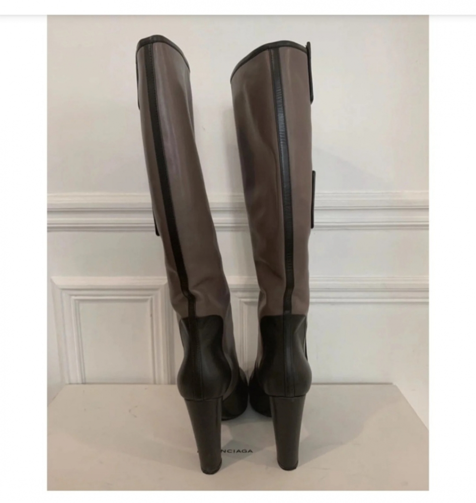 Balenciaga Stiefel aus Leder