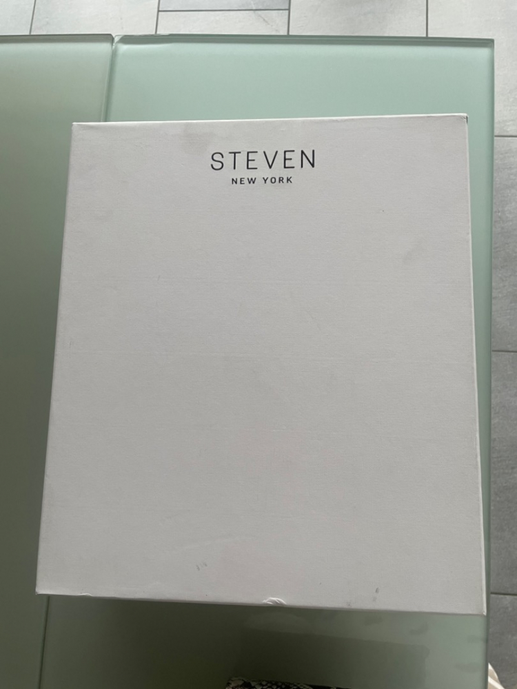 Steven New York Limo high boots