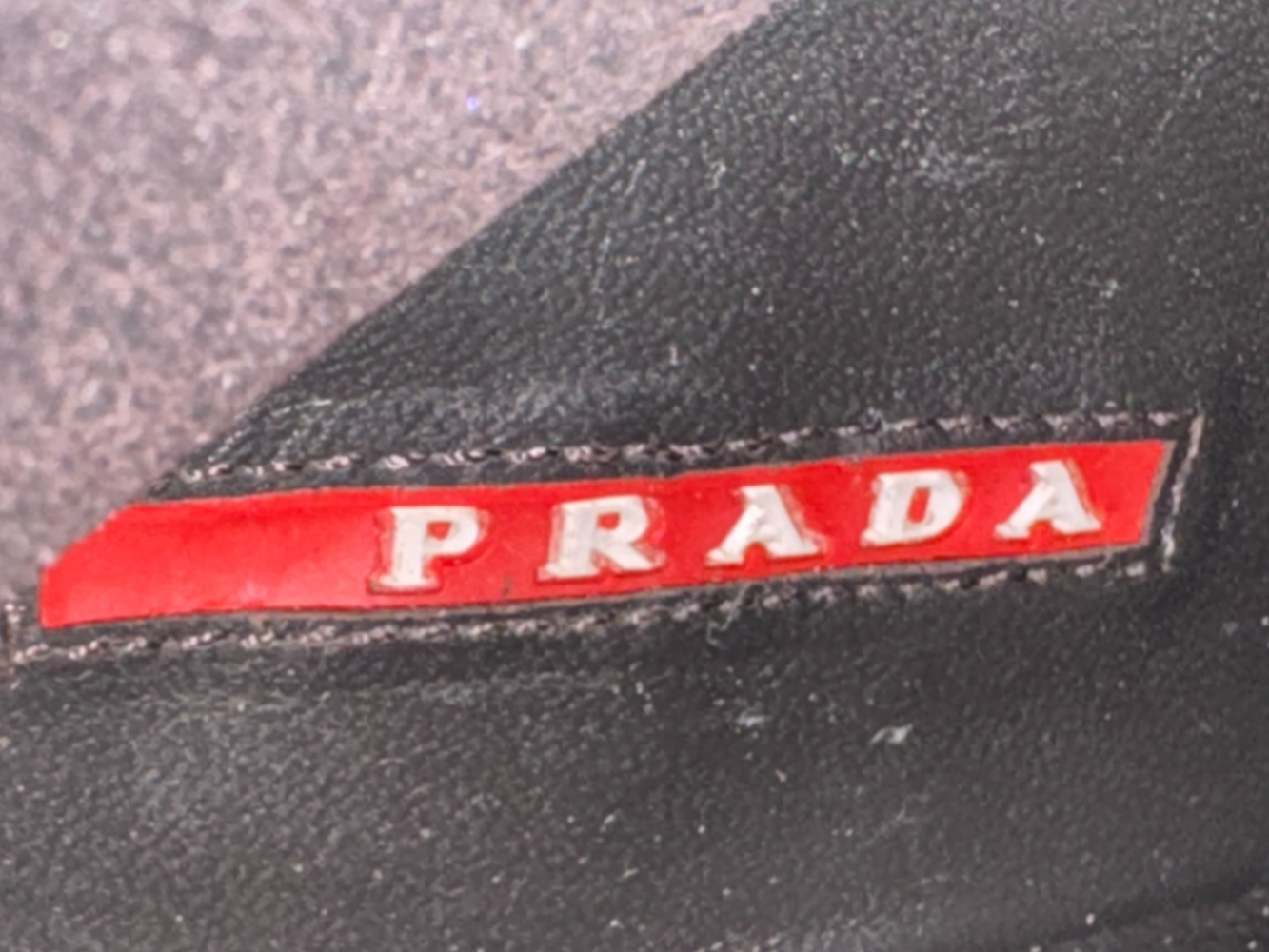 Prada Stiefel aus braunem Wildleder