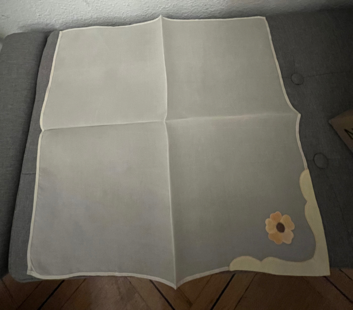 Non Signé / Unsigned 12 serviettes brodées