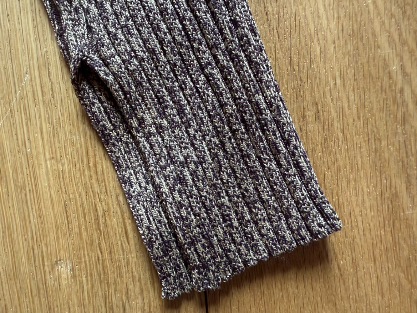 Jonathan Simkhai Alexia Oberteil mit Ausschnitt