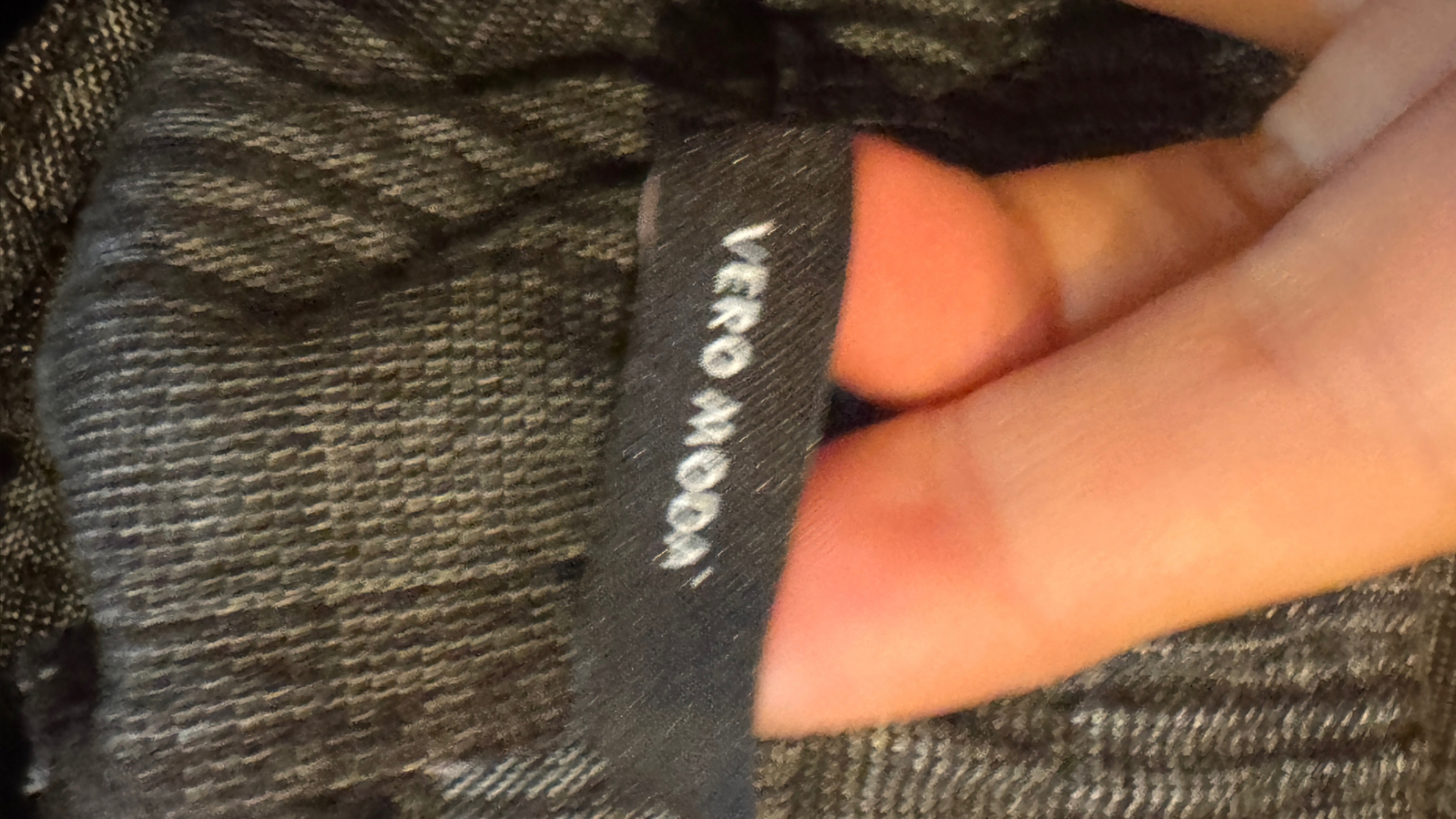 Vero Moda – Karierte Stoffhose • XS/32 • Grau/Schwarz