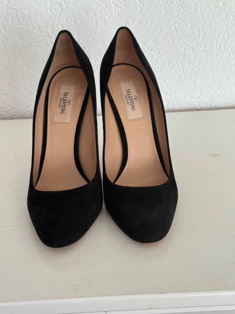 Valentino Court shoes