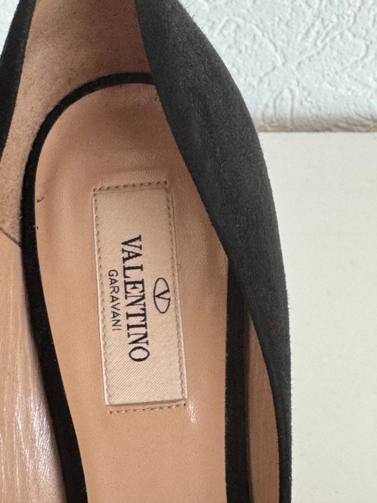 Valentino Court shoes
