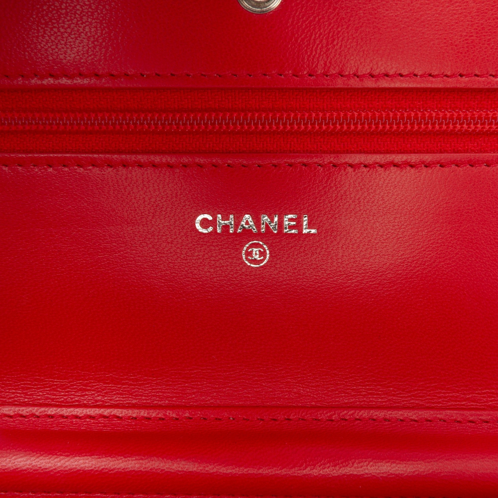 Chanel WOC Quilted Lambskin Leather 2-Ways Flap Crossbody Red