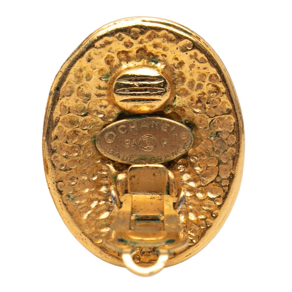 Chanel B Chanel Gold Gold Plated Metal CC Oval Clip On Earrings France